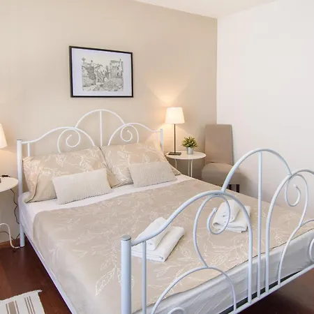 Stefi Διαμέρισμα *